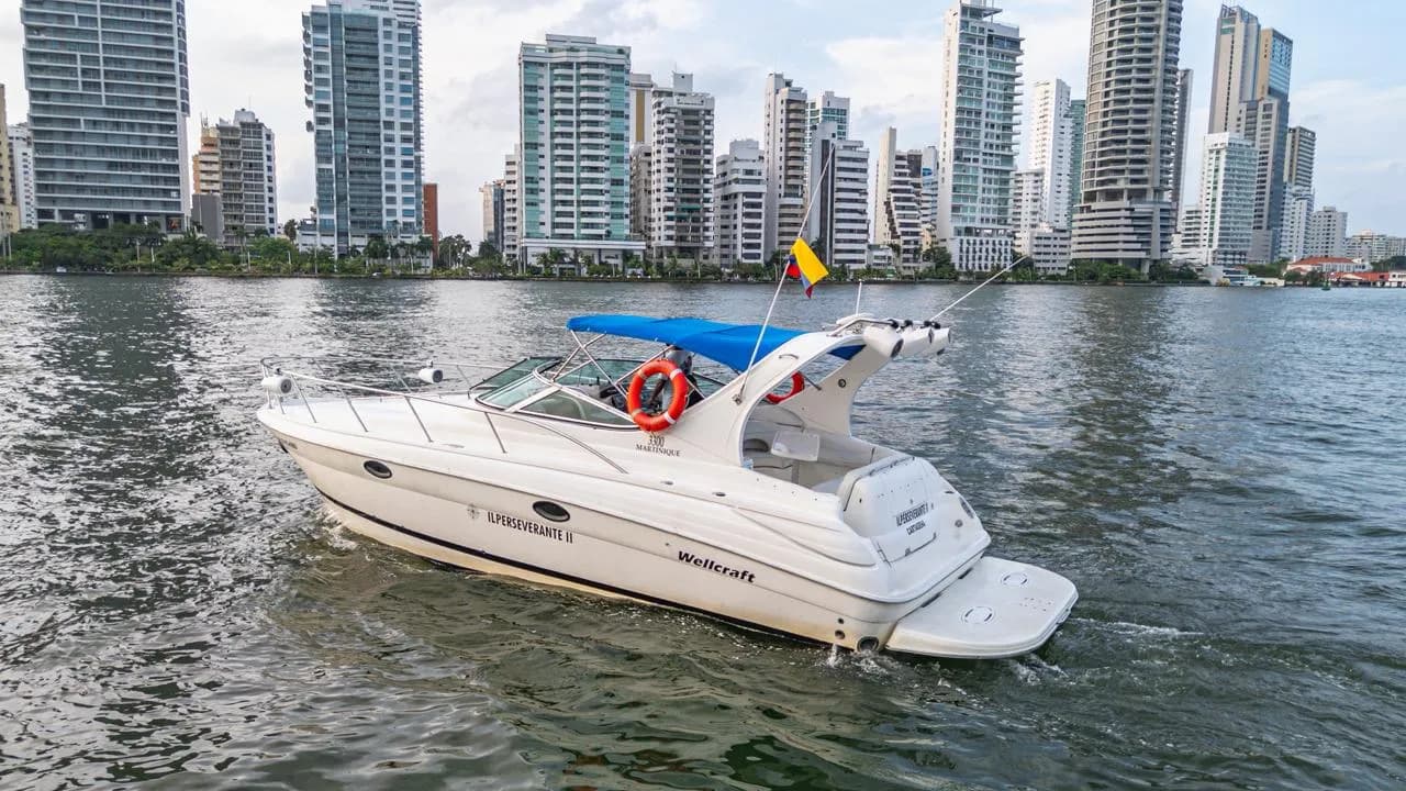 Yate Wellcraft 33ft con 1 camarote en Cartagena