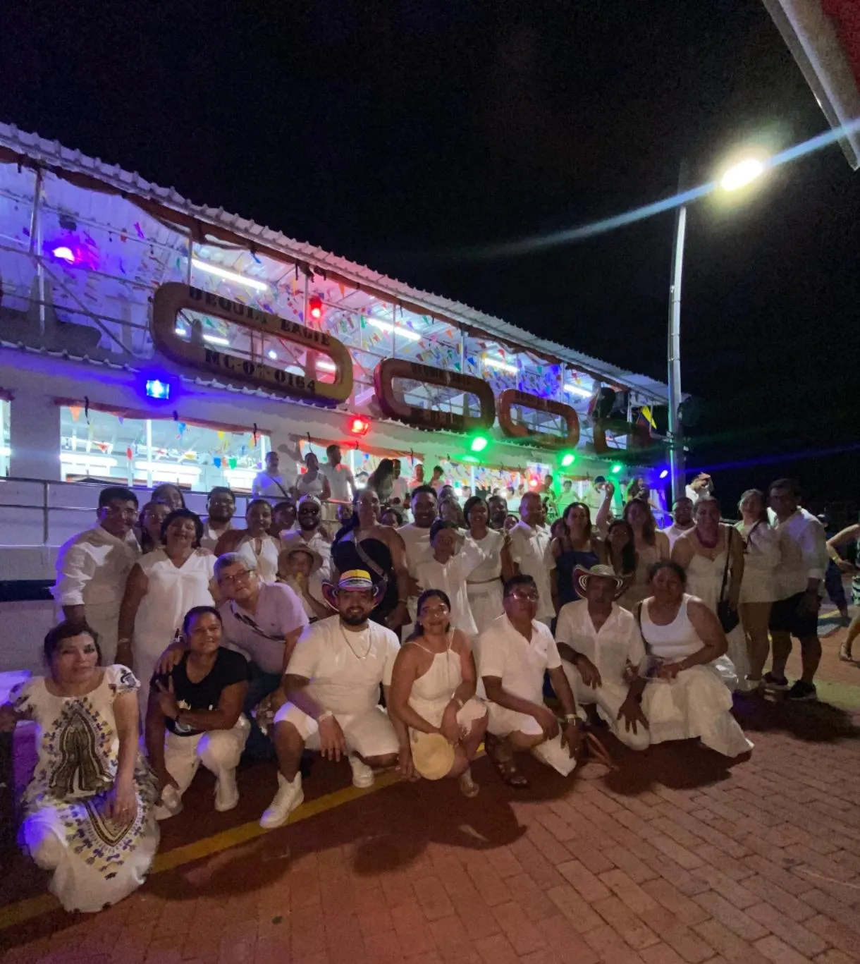 Bequia White Night - Foto 1 de 3